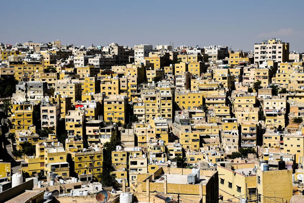 المخاطر الجيوسياسية في استثمارات العقارات: ما هي وكيف يمكن إدارتها؟