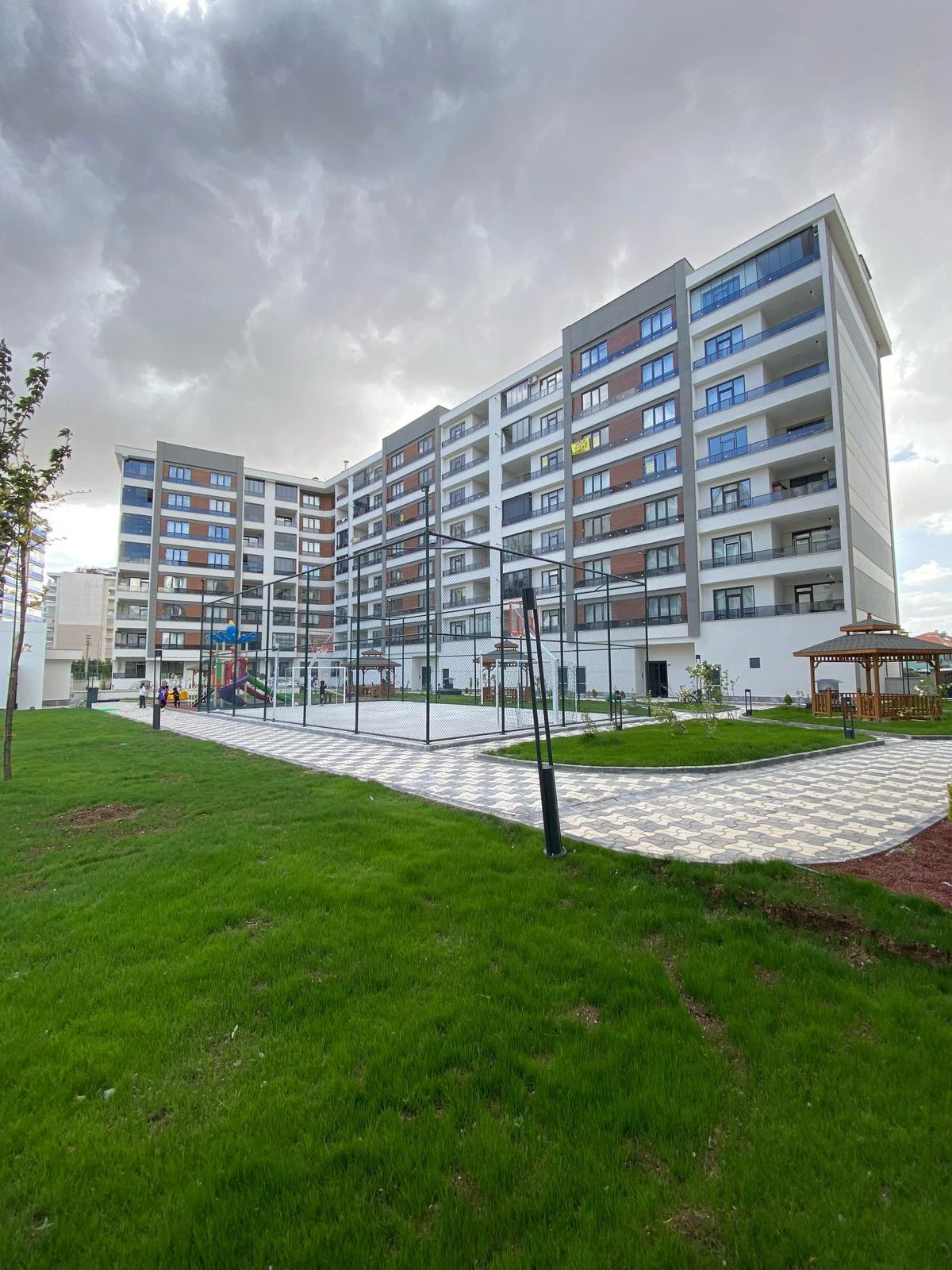 KONYA MERAM AHMET ÖZCAN CADDESİ 3+1 KİRALIK DAİRE!