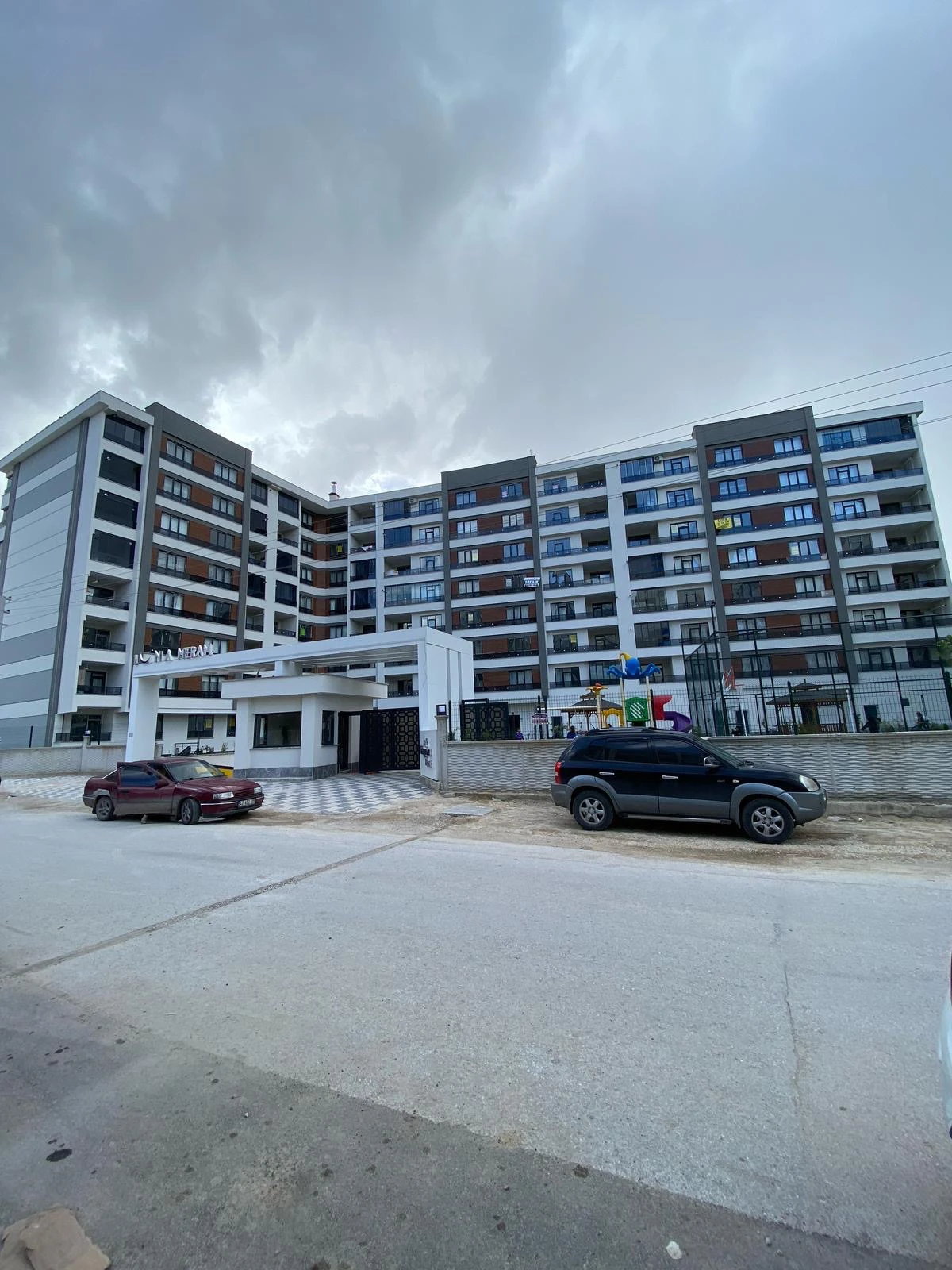 KONYA MERAM AHMET ÖZCAN CADDESİ 3+1 KİRALIK DAİRE!