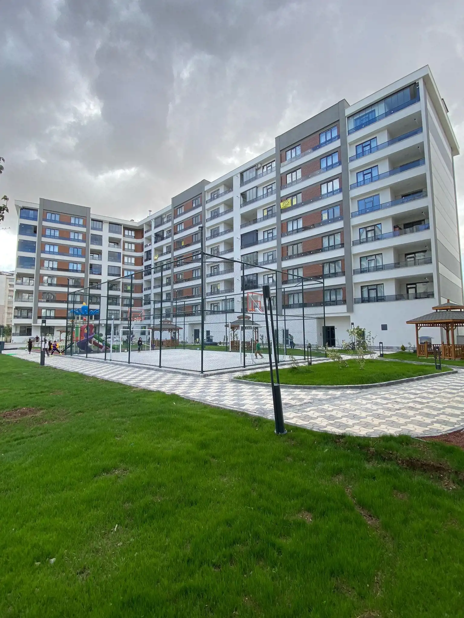 KONYA MERAM AHMET ÖZCAN CADDESİ 3+1 KİRALIK DAİRE!