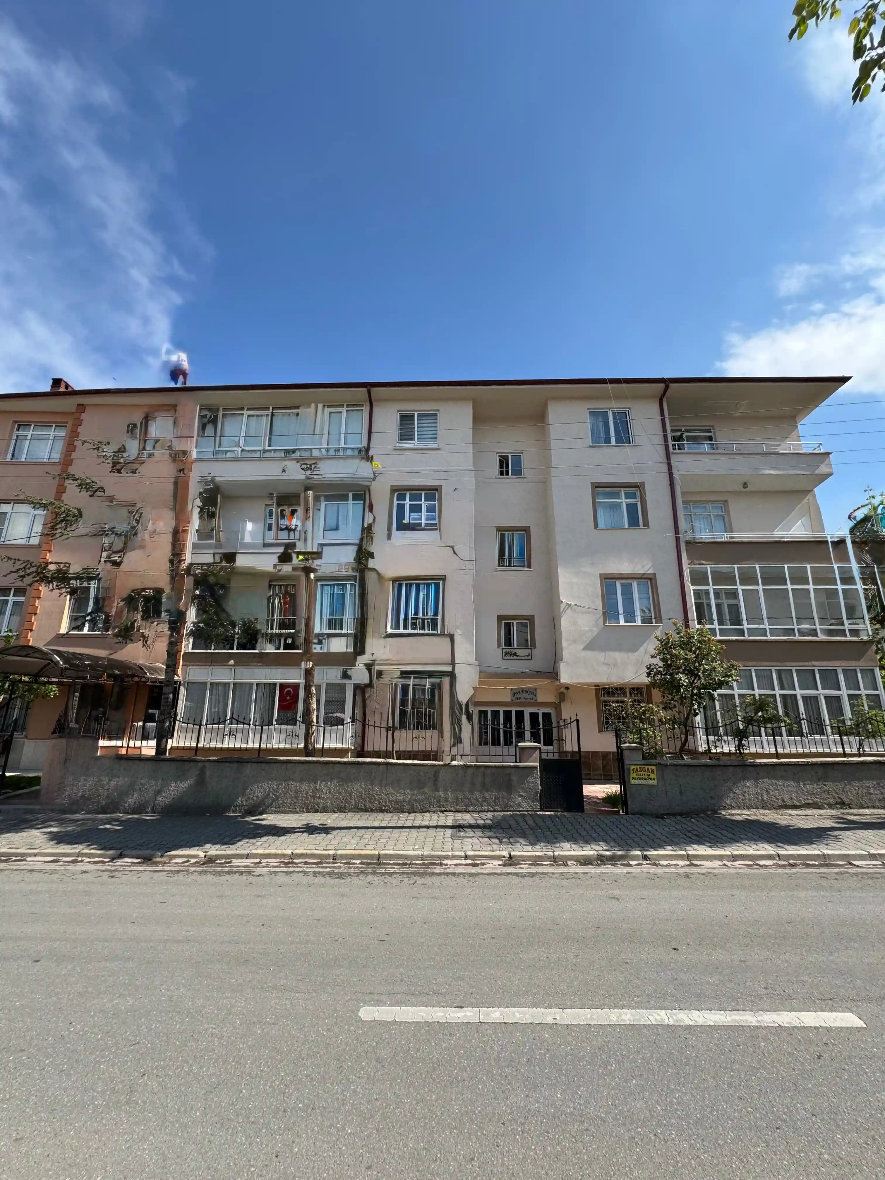 KONYA MERAM MELIKŞAH MAHALLESİ HOCA FAKIH CADDESİ 3+1 SATILIK DAİRE!