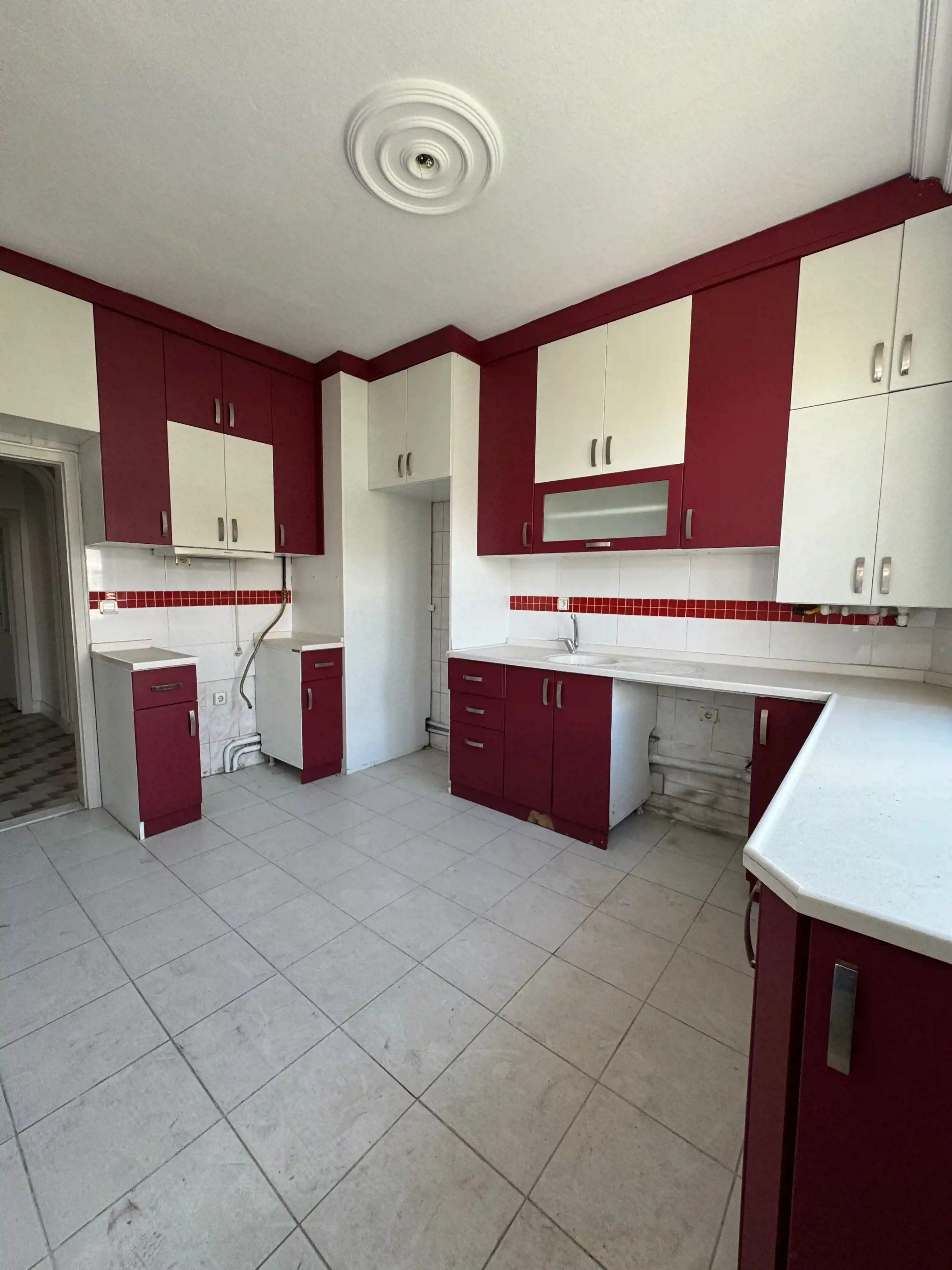 KONYA MERAM MELIKŞAH MAHALLESİ HOCA FAKIH CADDESİ 3+1 SATILIK DAİRE!
