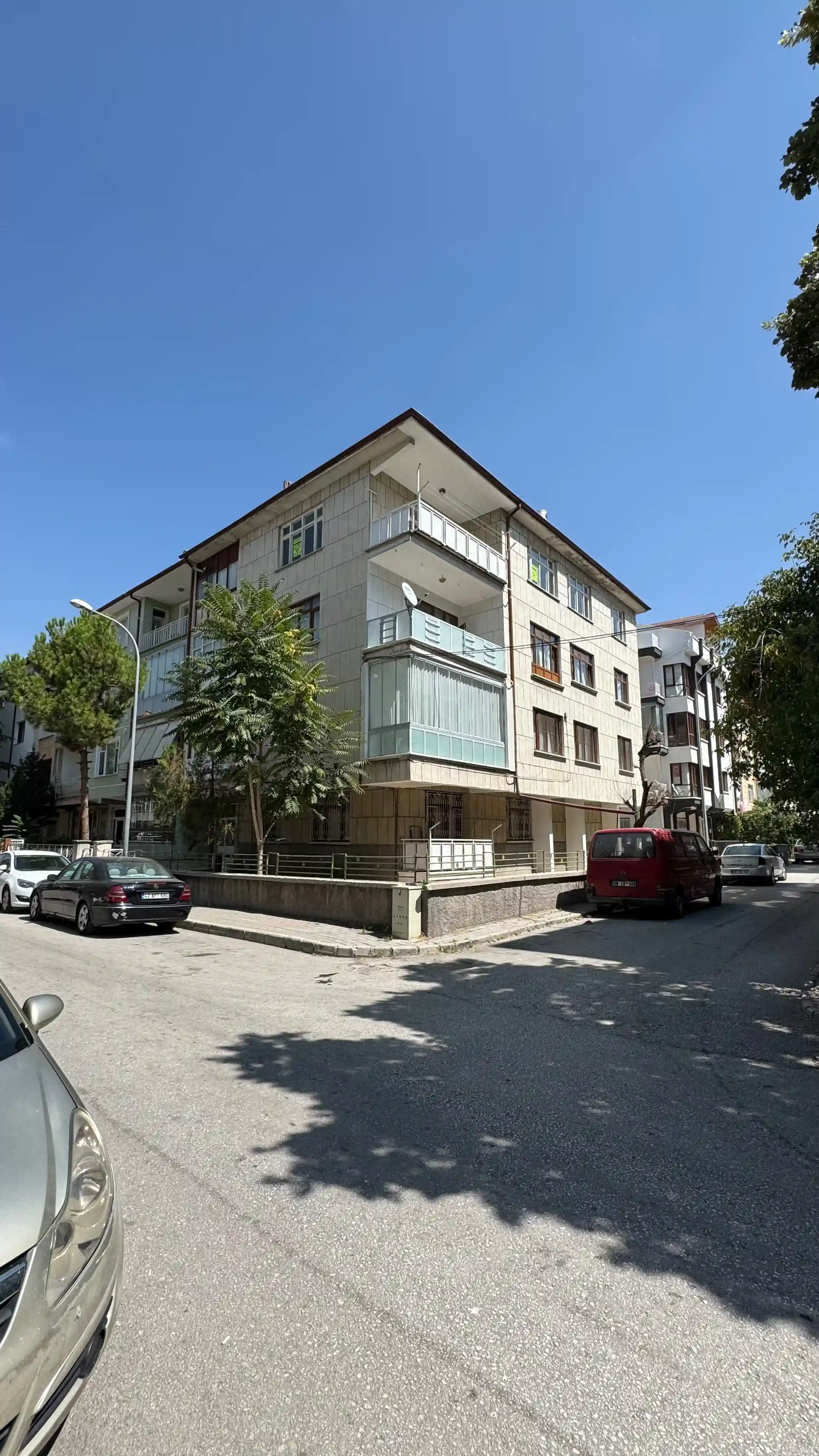 KONYA MERAM KONEVİ MAHALLESİ KİRALIK 3+1 DAİRE!