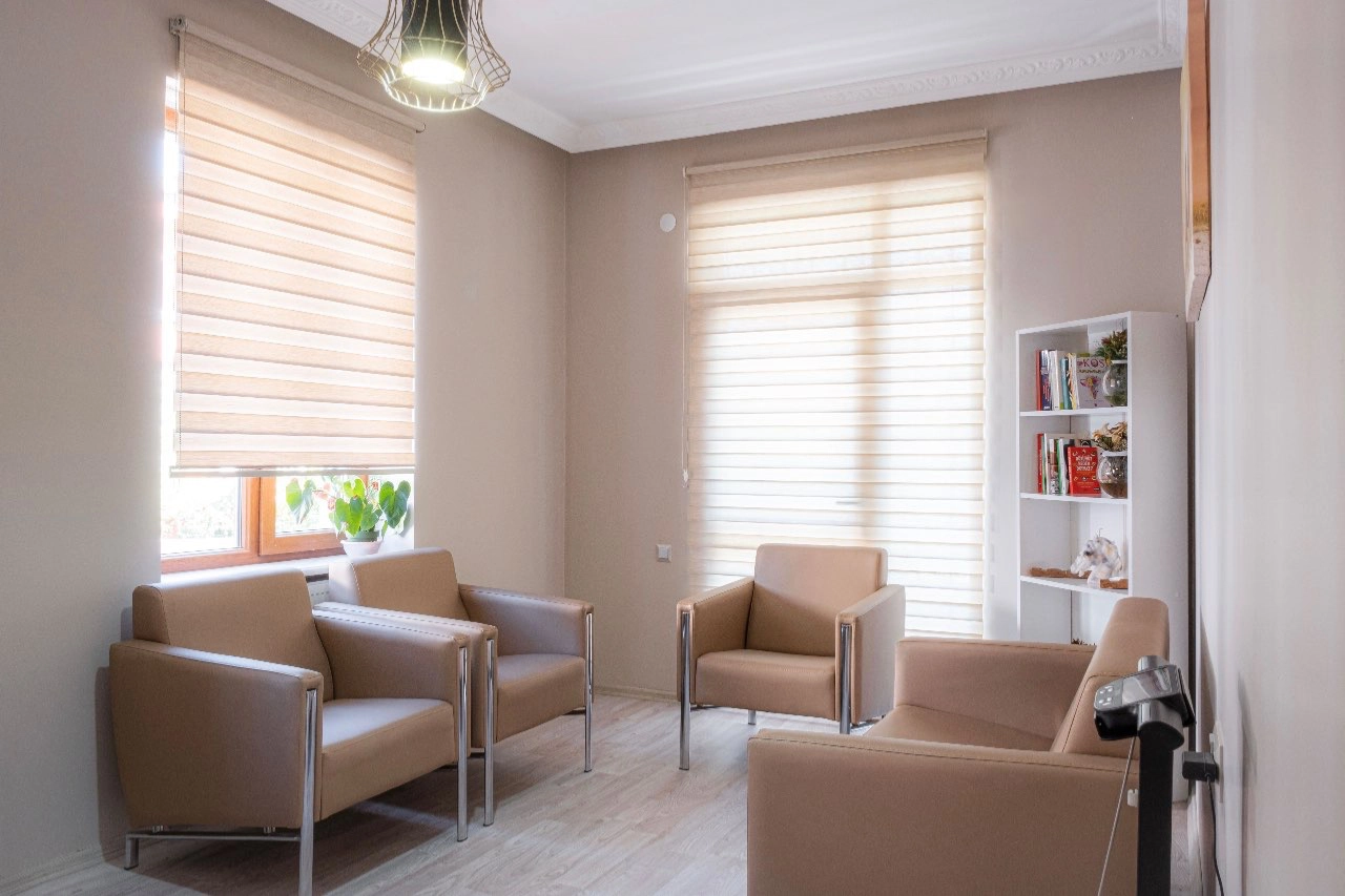 MERAM MELİKŞAH MAHALLESİ EŞYALI – FATURALAR DAHİL – KİRALIK OFİS 