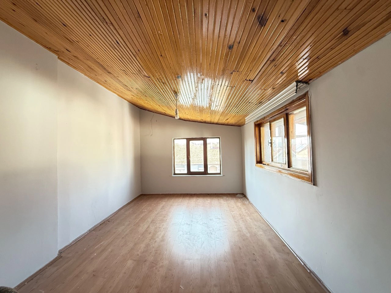 KONYA MERAM AŞKAN MAHALLESİ 6+1 SATILIK VİLLA!