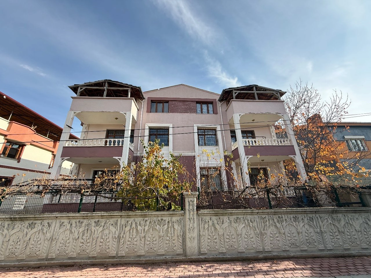 KONYA MERAM AŞKAN MAHALLESİ 6+1 SATILIK VİLLA!