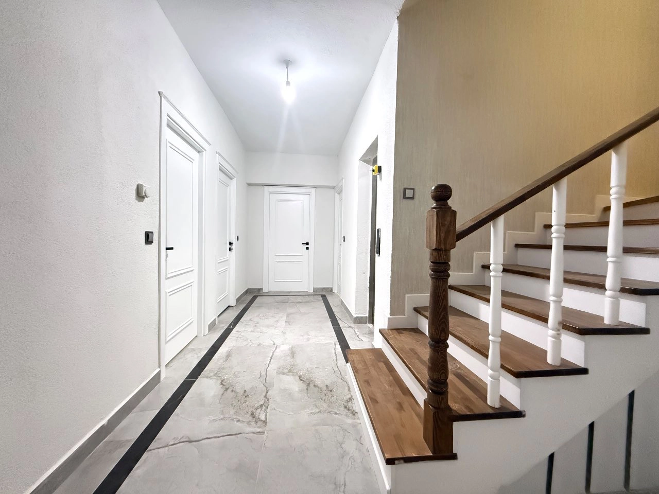 KONYA MERAM LALEBAHÇE MAHALLESİ 7+1 LÜKS SATILIK VİLLA!