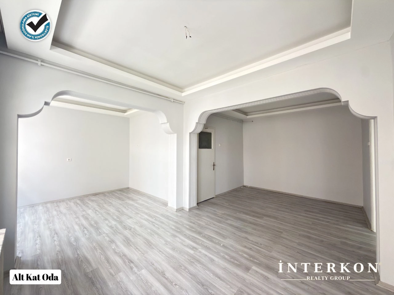 KONYA KONEVİ MAHALLESİ'NDE MERKEZİ LOKASYONDA YENİLENMİŞ GENİŞ 2+1 KİRALIK DAİRE | YHT GARI YANI!