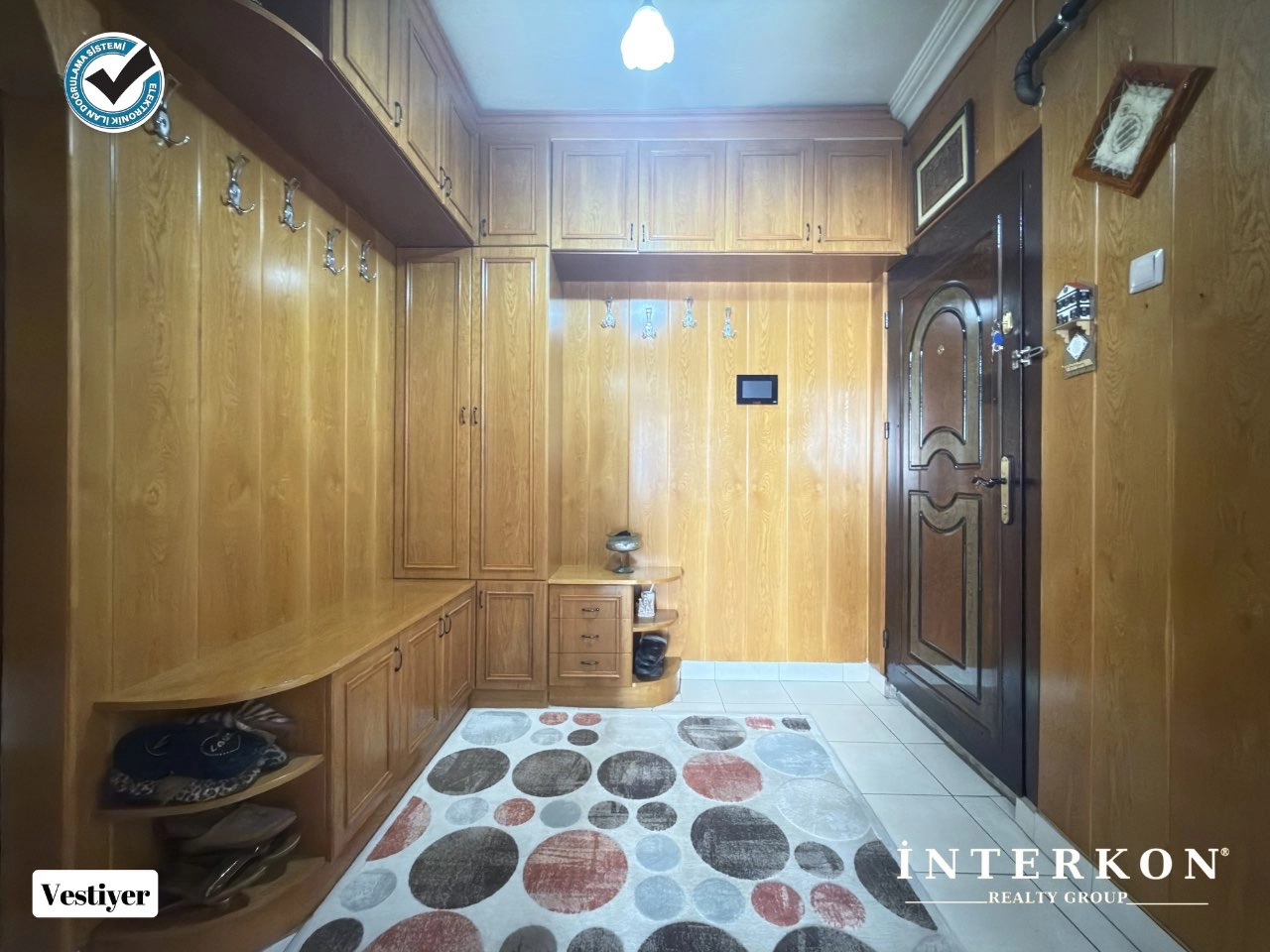 KONYA MERAM ÇOLAKOĞLU CAMİ KARŞISI  3+1 BAKIMLI ARA KAT SATILIK DAİRE