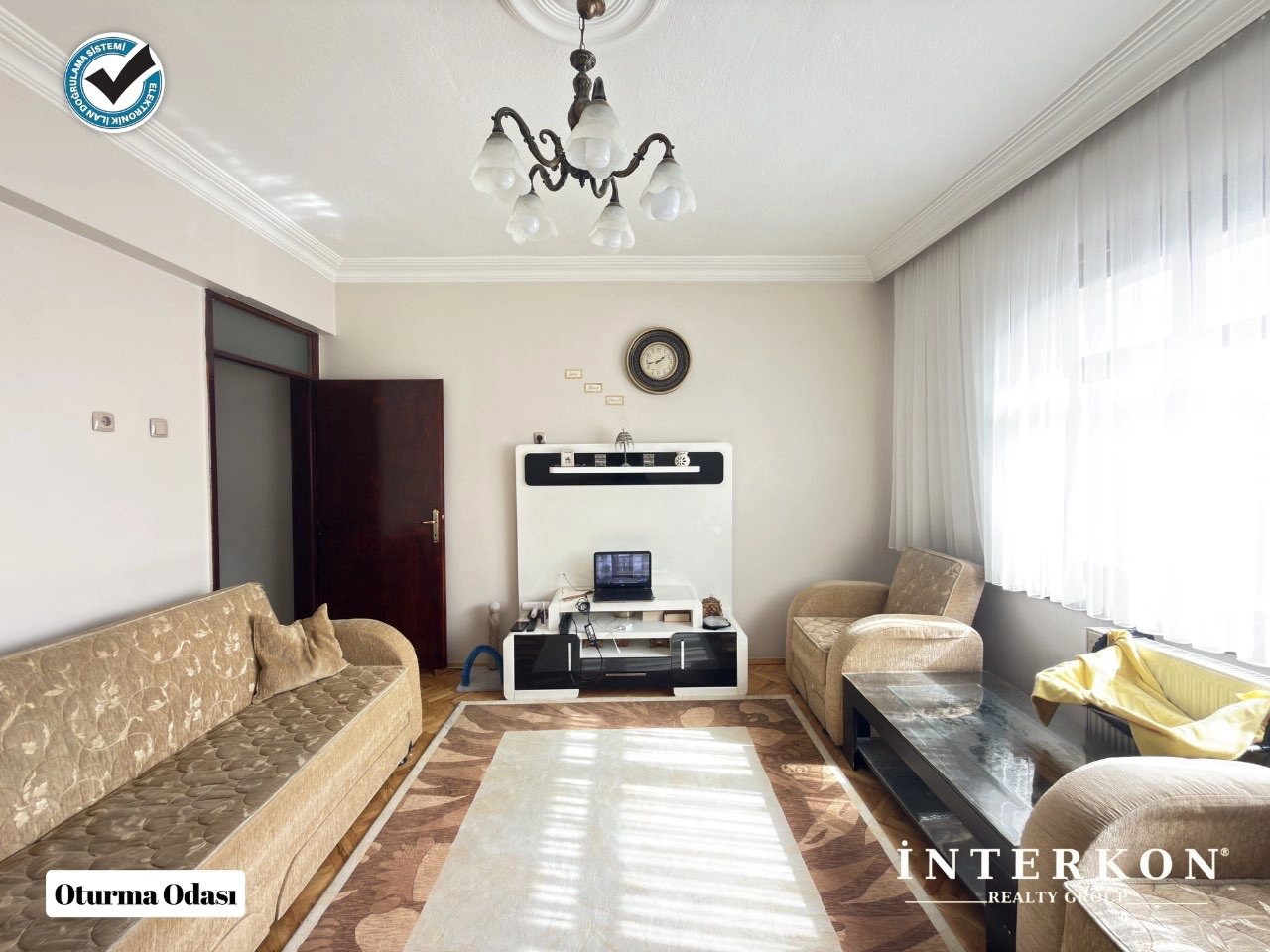 KONYA MERAM ÇOLAKOĞLU CAMİ KARŞISI  3+1 BAKIMLI ARA KAT SATILIK DAİRE