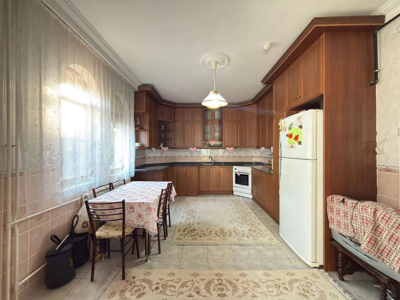 KONYA MERAM KOZAĞAÇ MAHALLESİ 6+1 SATILIK TRİPLEKS VİLLA!