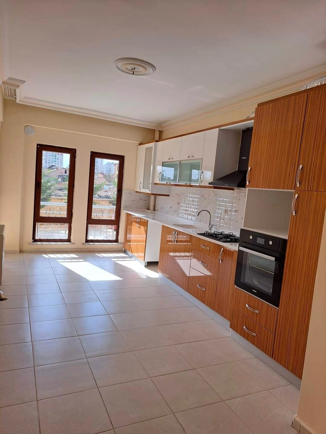 KONYA MERAM SERRAPARK SİTESİNDE SATILIK 3+1 FIRSAT DAİRE | MERAM GAZ-ZE CADDESİ KOVANAĞZI MAHALLESİ!