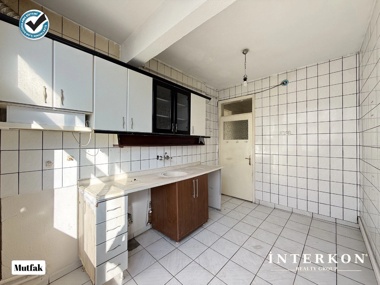 KONYA MERAM – ANIT ESKİ STAD KARŞISI 3+1 KİRALIK DAİRE!