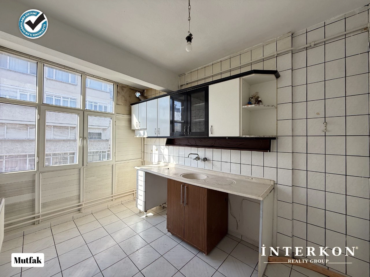 KONYA MERAM – ANIT ESKİ STAD KARŞISI 3+1 KİRALIK DAİRE!