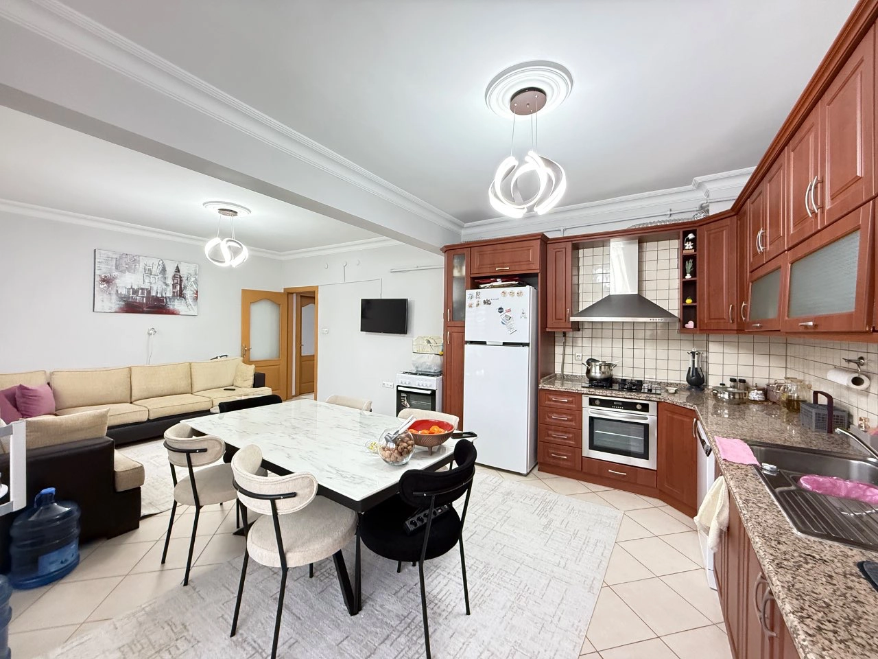 AKADEMİ HASTANESİ KARŞISI BAKIMLI3+1 ARA KAT SATILIK DAİRE!