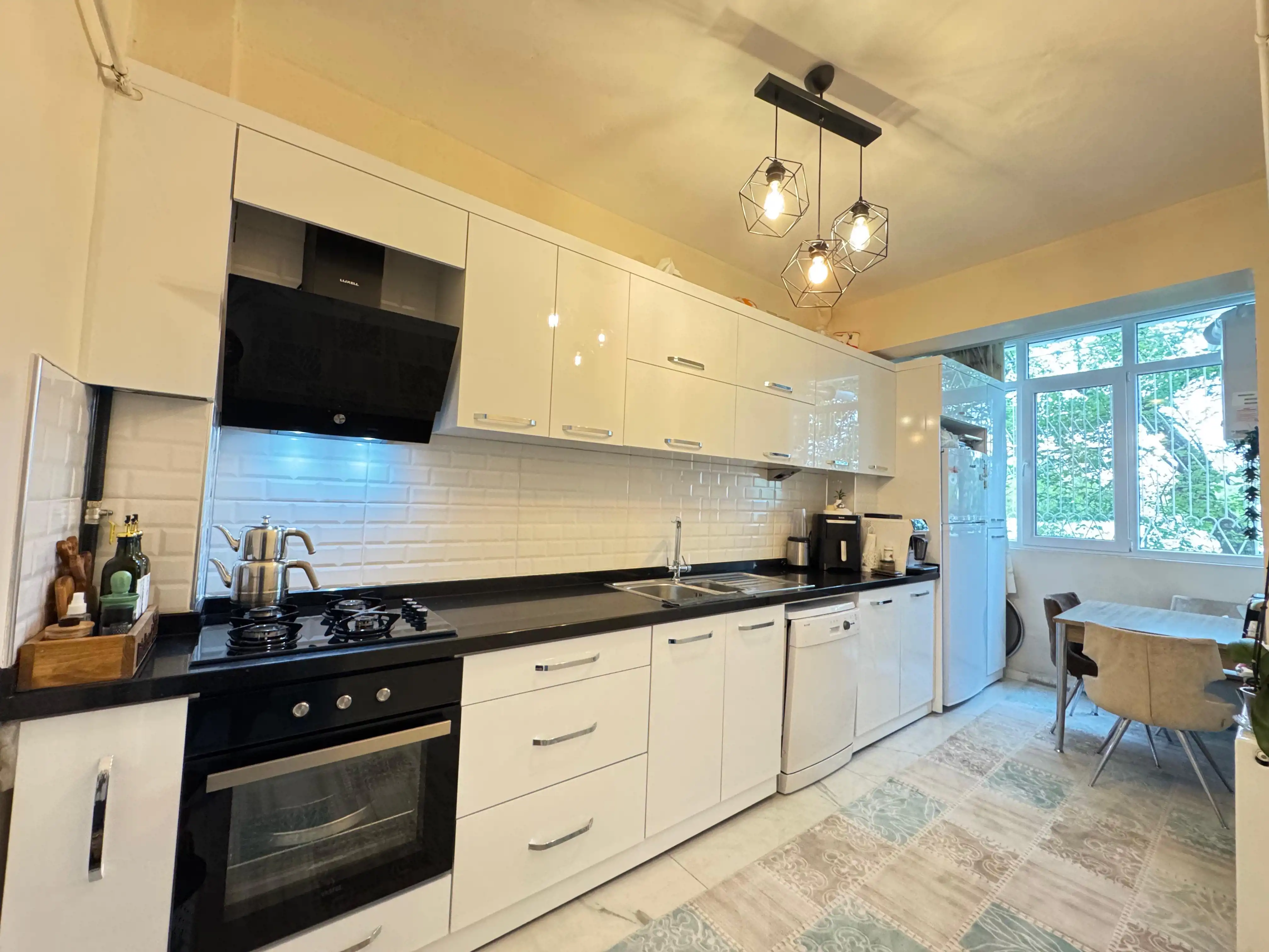 MERAM ALAVARDI MAHALLESİ | FIRSAT SATILIK DAİRE | SİTENİN EN İYİ BAKIMLI DAİRESİ