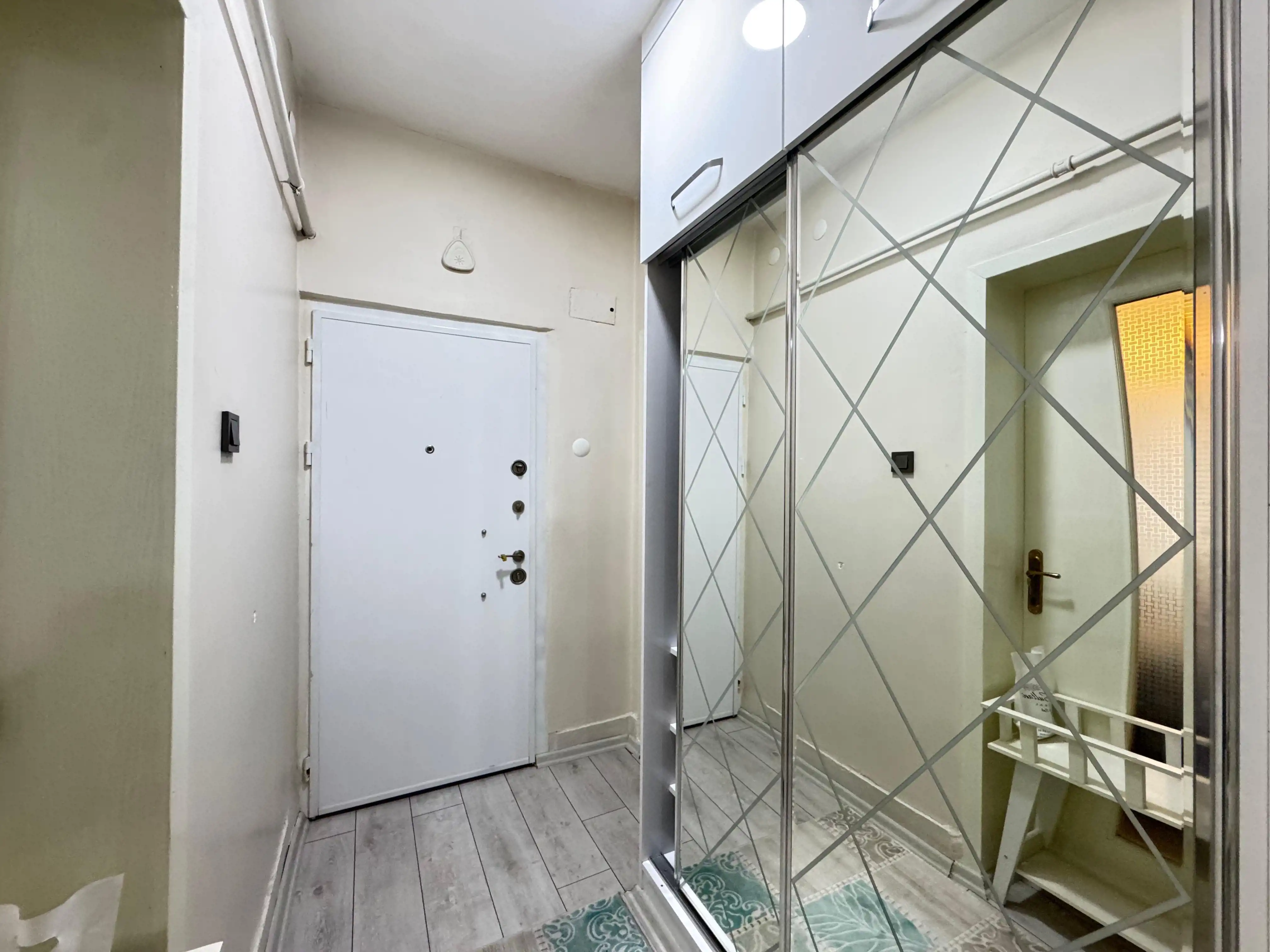 MERAM ALAVARDI MAHALLESİ | FIRSAT SATILIK DAİRE | SİTENİN EN İYİ BAKIMLI DAİRESİ