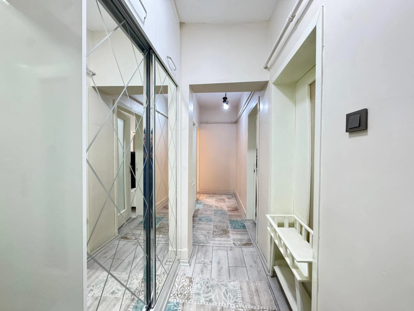 MERAM ALAVARDI MAHALLESİ | FIRSAT SATILIK DAİRE | SİTENİN EN İYİ BAKIMLI DAİRESİ