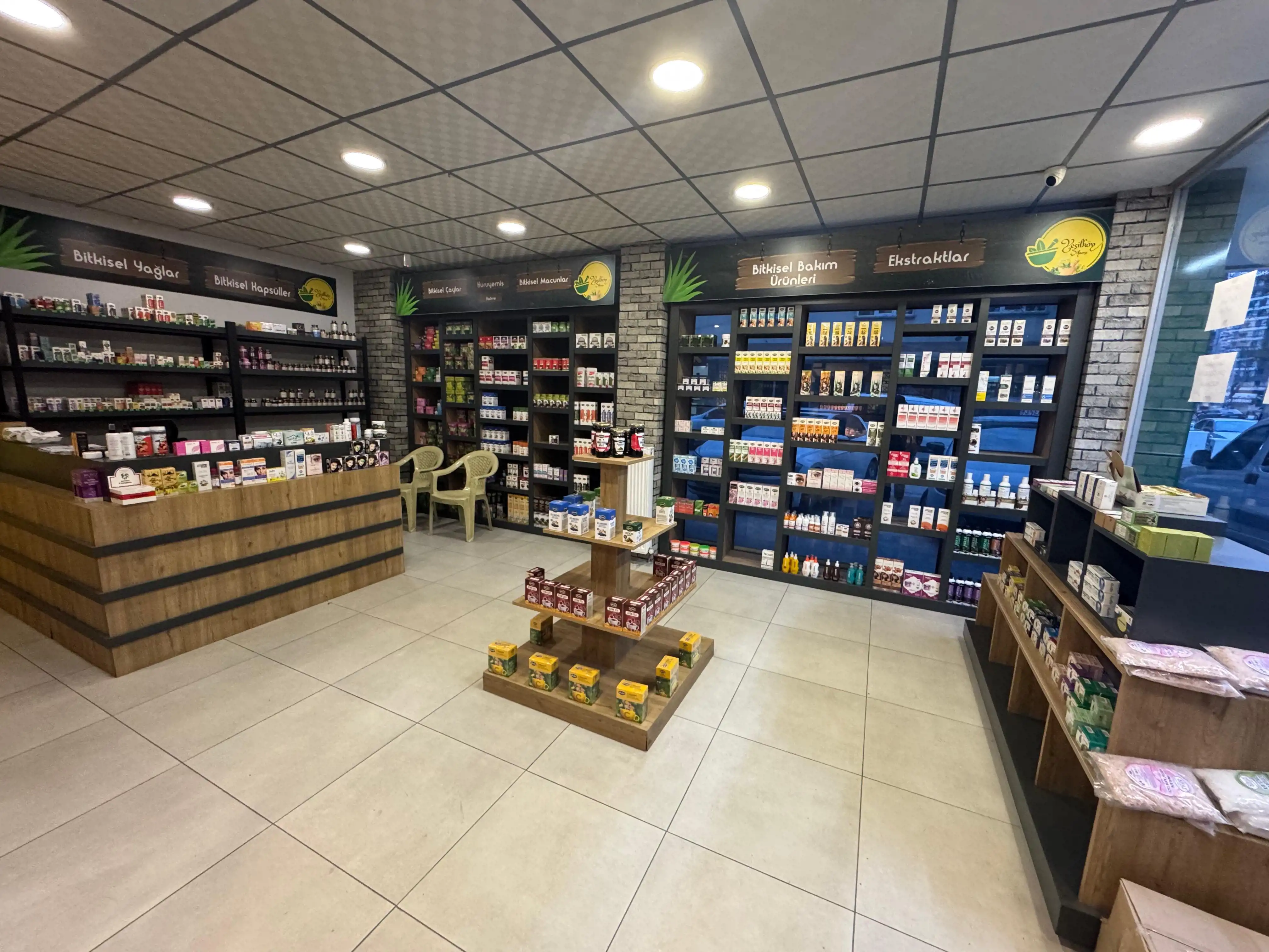 ŞEKER TEKKE CADDESİNDE 80 M2 DEVREN SATILIK İŞ YERİ!!