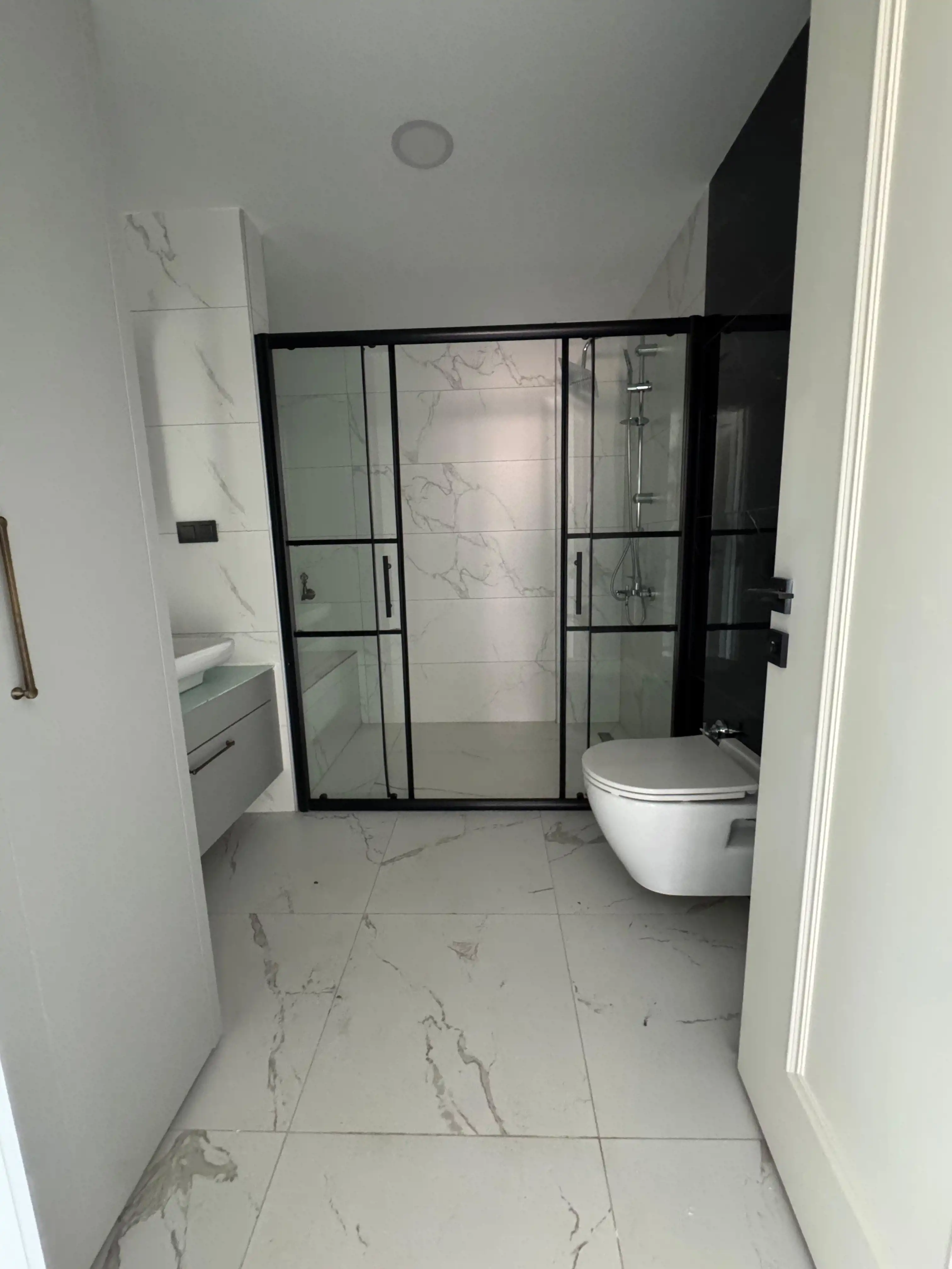 KONYA SELÇUKLU SELAHADDİN EYYÜBİ  MAHALLESİ 3+1 SATILIK DAİRE!!