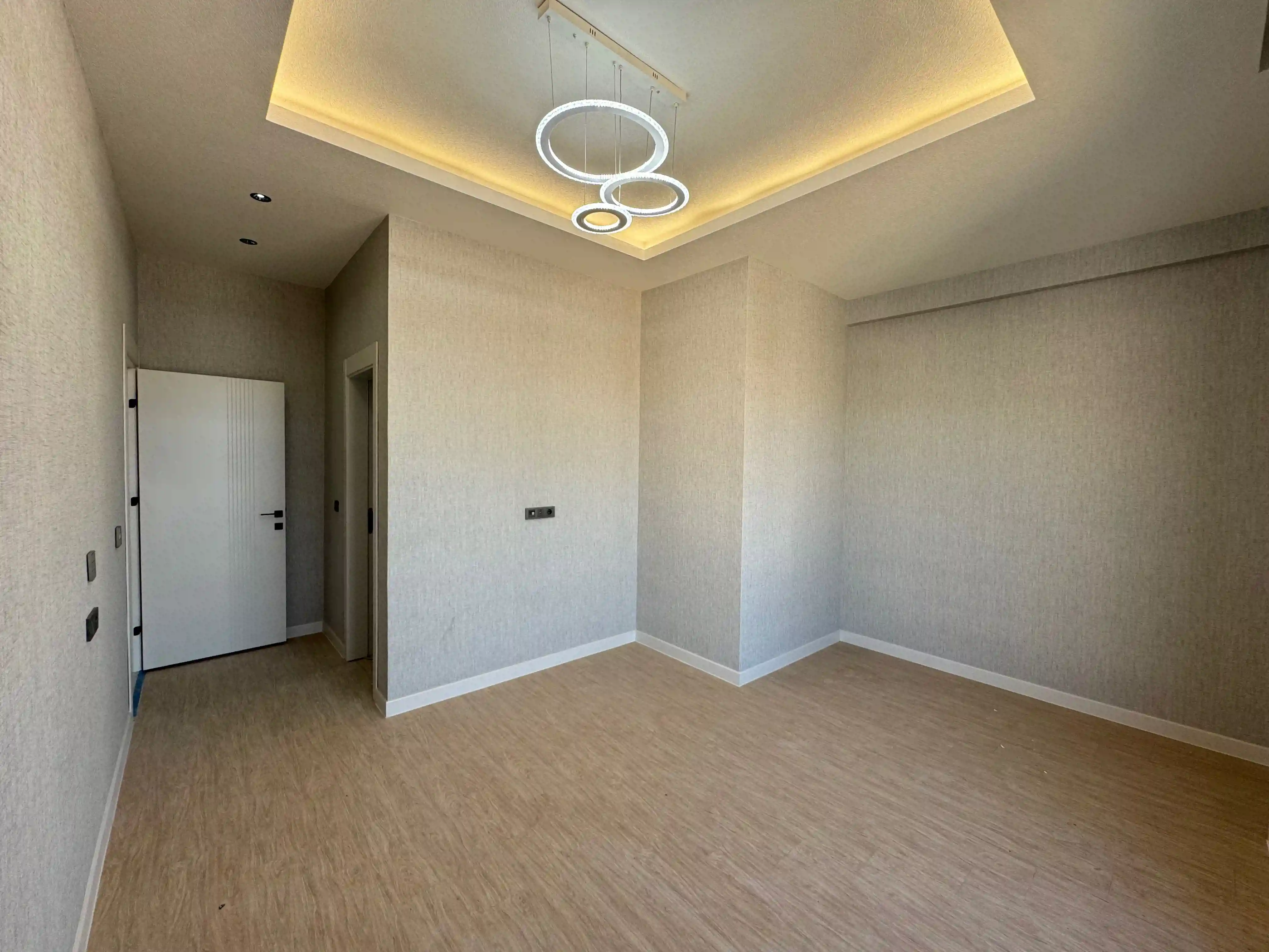 KONYA SELÇUKLU SELAHADDİN EYYÜBİ MAHALLESİ 4+1 SATILIK DAİRE!!