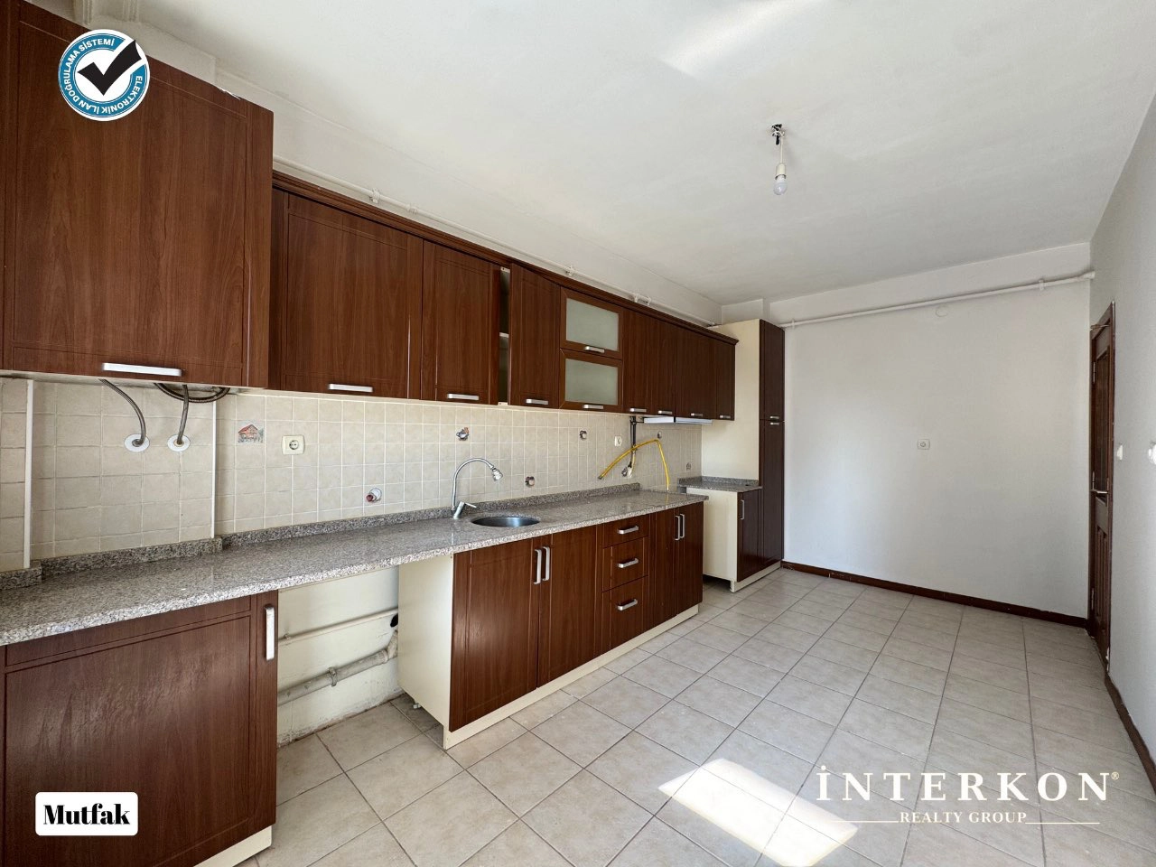 KONYA SELÇUKLU YAZIR MAHALLESİ 3+1 KİRALIK DAİRE (MENEKŞE KONUTLARI)!!!