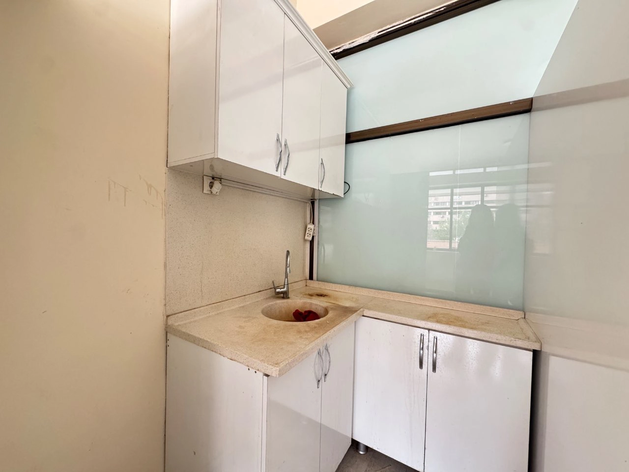 NİŞANTAŞI MAHALLESİ HAZIM ULUŞAHİN’DE 70 m2 KİRALIK OFİS!!!