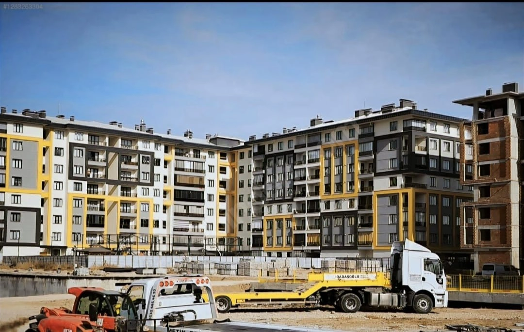 KONYA MERAM TURGUT REİS EVLERİ 3+1 SATILIK HİSSE!