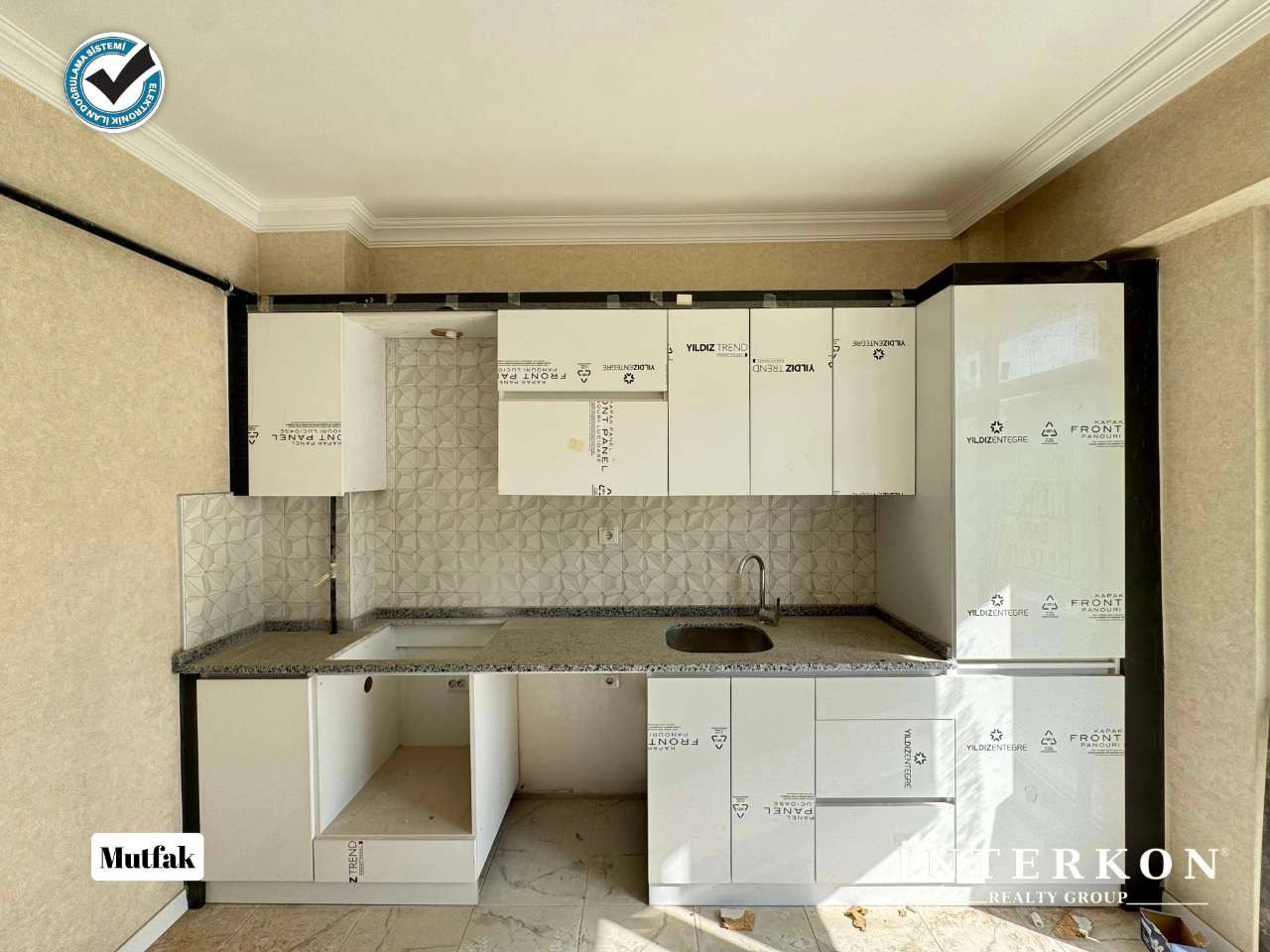 KONYA KARATAY FATİH POLİS KARAKOLU KARŞISI 2+1 SATILIK DAİRE!