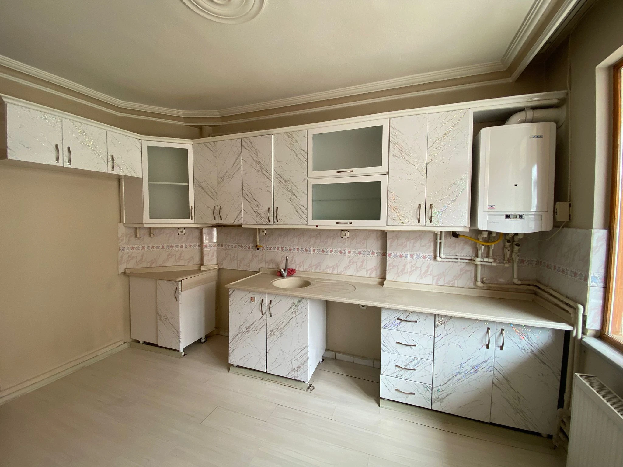 KARATAY ARAPLAR MAHALLESİ 5+1 KİRALIK DUBLEKS DAİRE