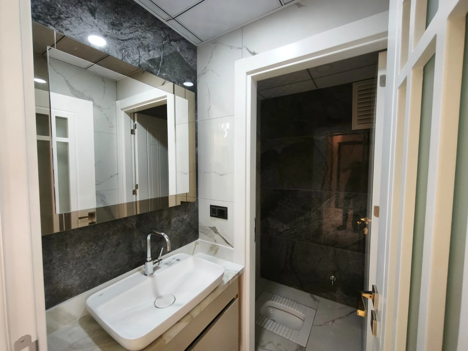 KONYA KARATAY ARAPLAR MAHALLESİ 3,5+1 SATILIK DAİRE!