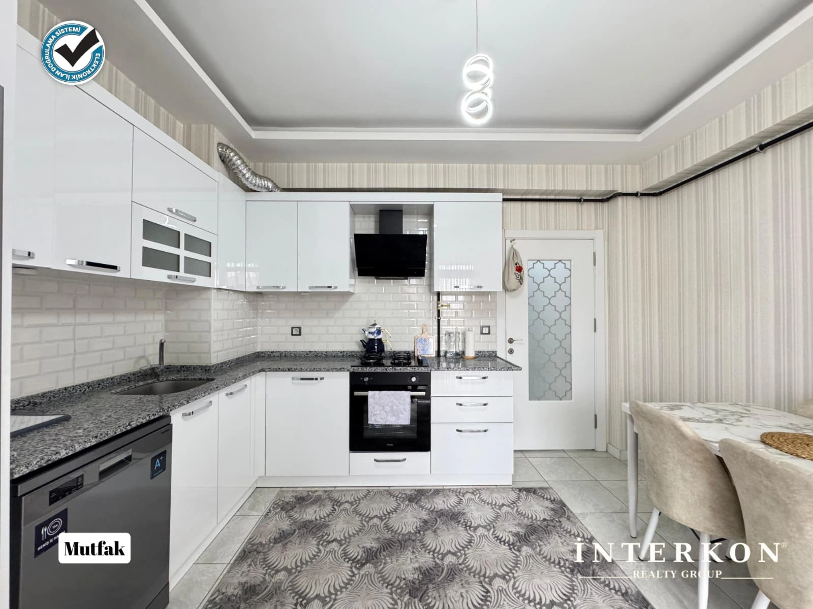 ADANA ÇEVRE YOLU ÜZERİ 3+1 SATILIK DAİRE!