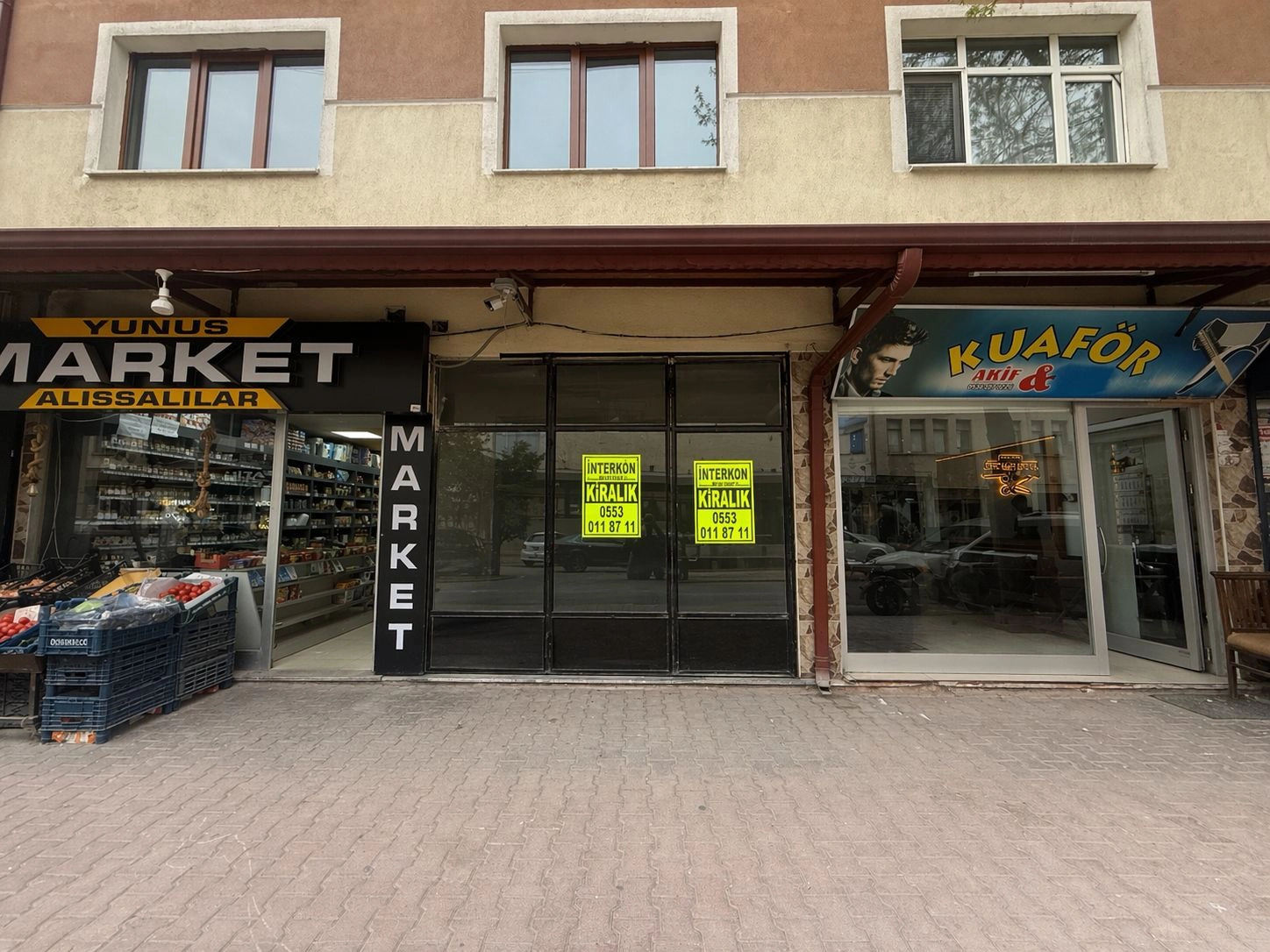 ESKİ GARAJ CİVARI ANA CADDE CEPHELİ BAKIMLI KİRALIK DÜKKAN!