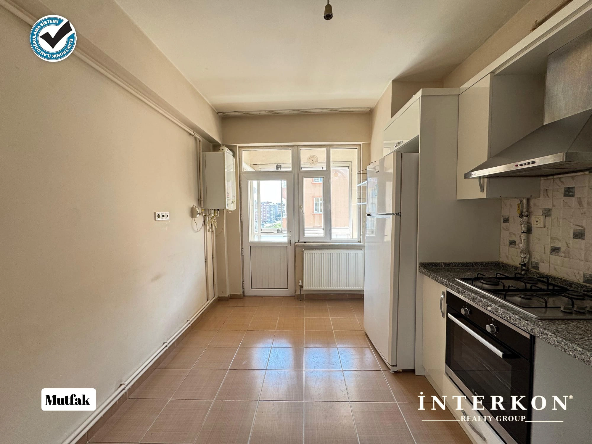 HACIVEYİSZADE MAHALLESİ 3+1 SATILIK DAİRE!