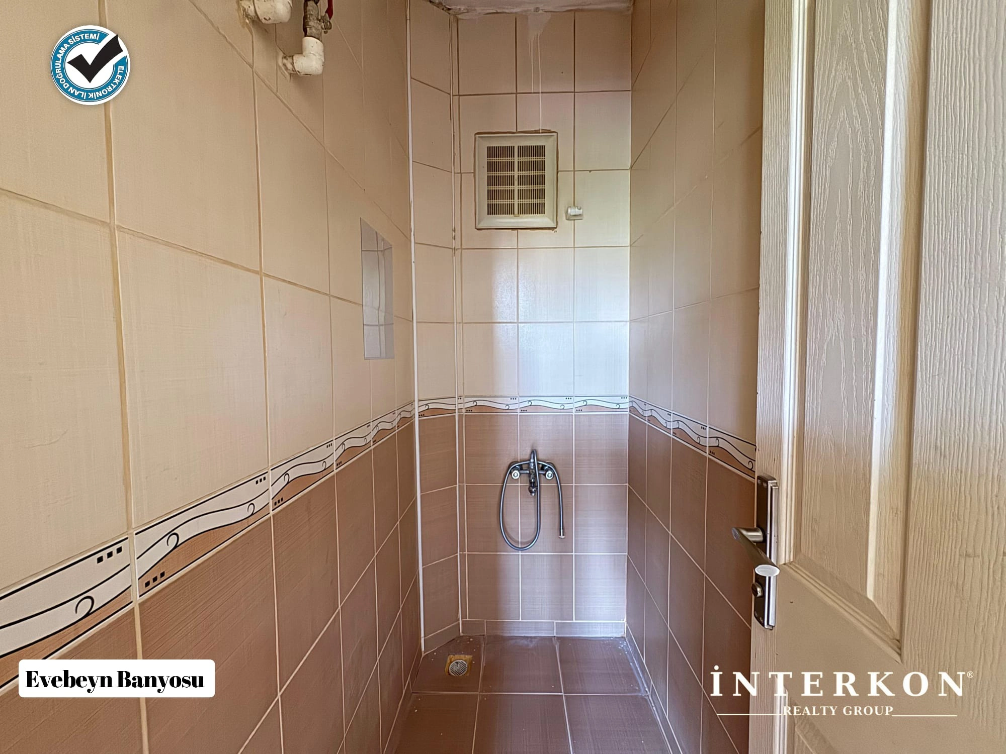 HACIVEYİSZADE MAHALLESİ 3+1 SATILIK DAİRE!
