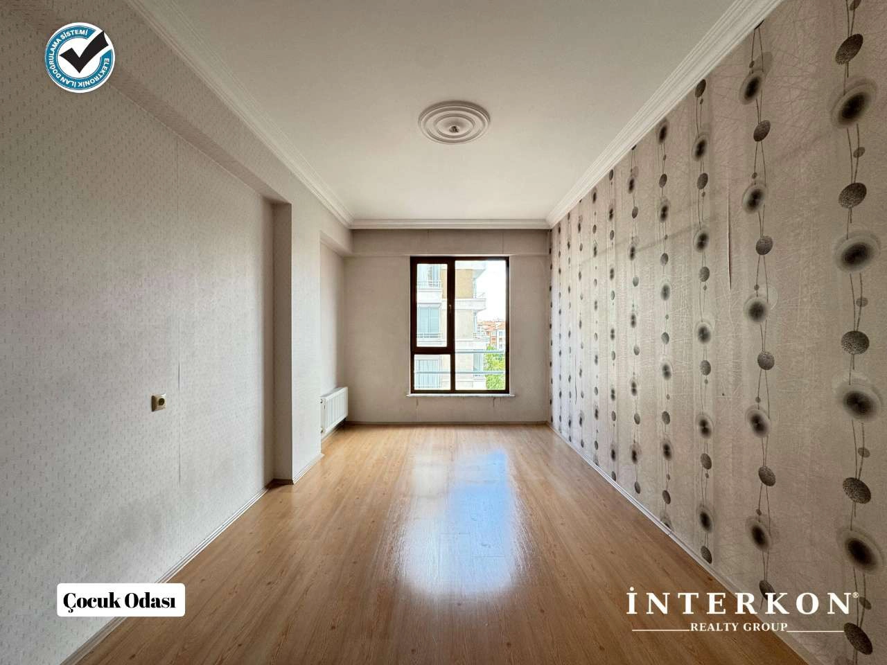 ENN TEPE AVM ARKASI 4+1 SATILIK GENİŞ DAİRE!