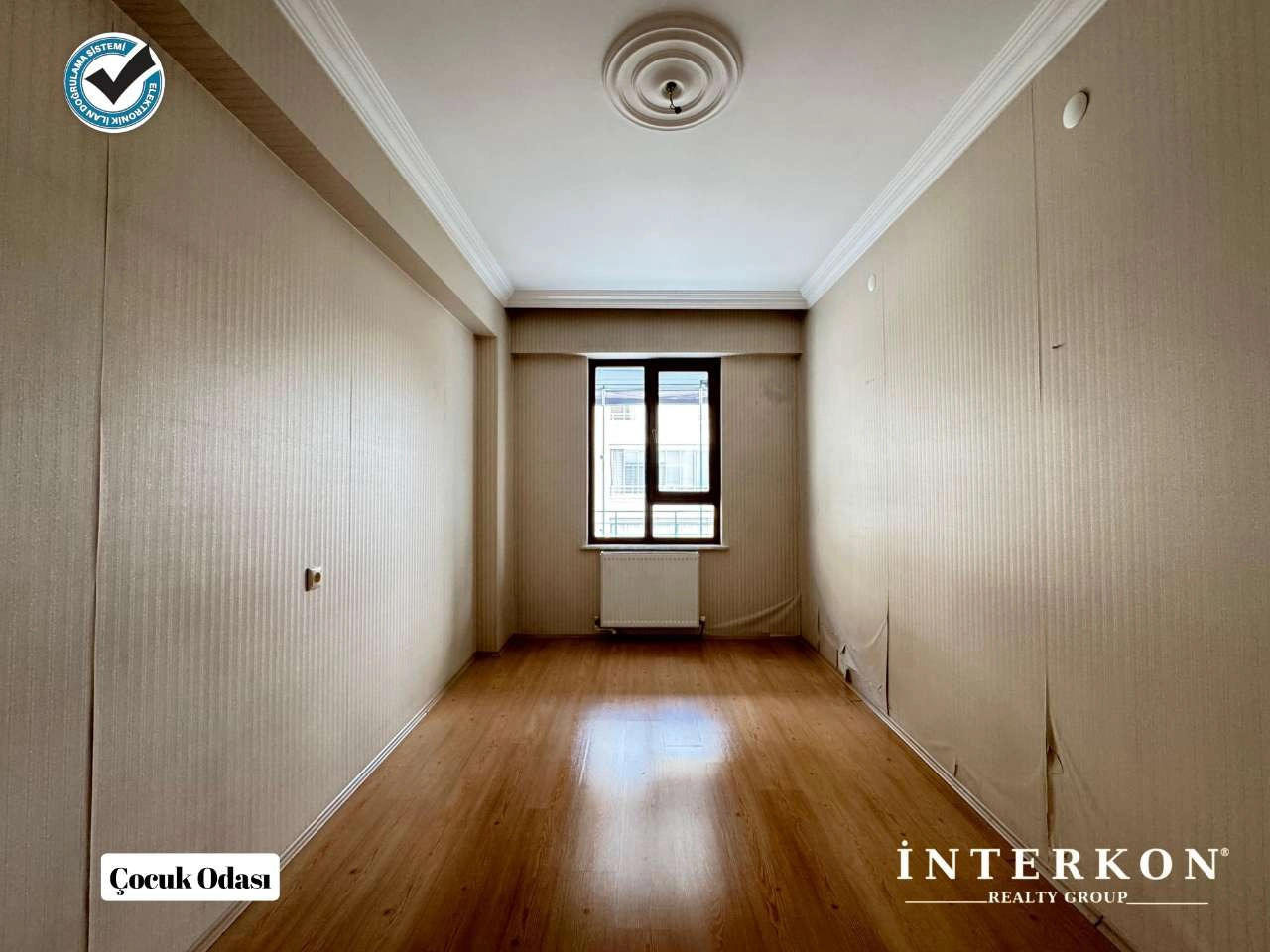ENN TEPE AVM ARKASI 4+1 SATILIK GENİŞ DAİRE!