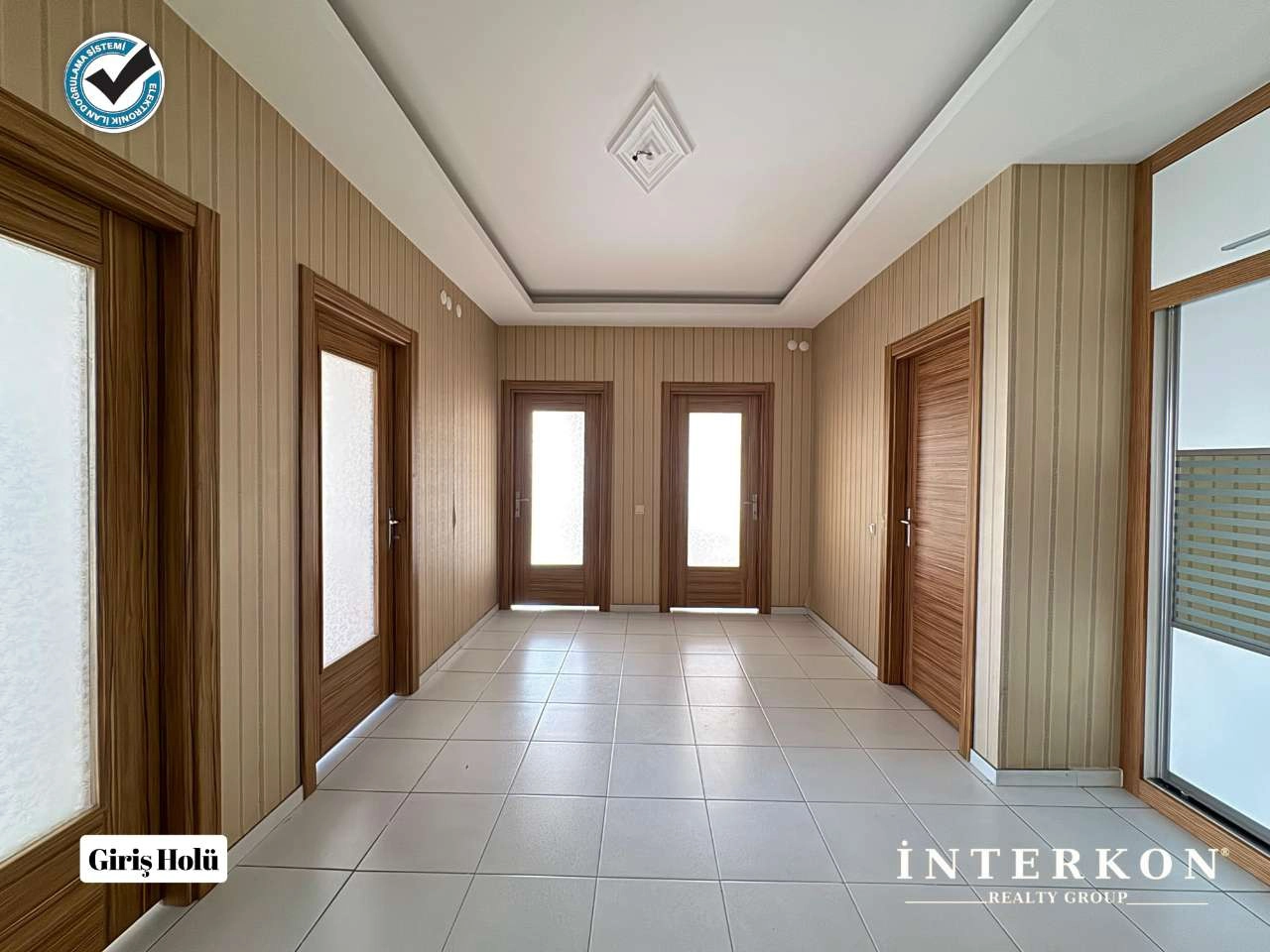ENN TEPE AVM ARKASI 4+1 SATILIK GENİŞ DAİRE!