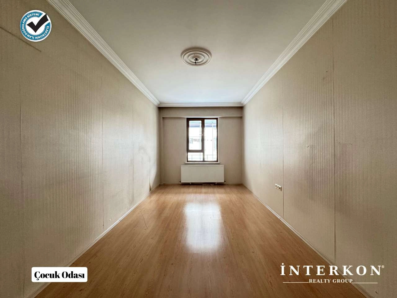 ENN TEPE AVM ARKASI 4+1 SATILIK GENİŞ DAİRE!
