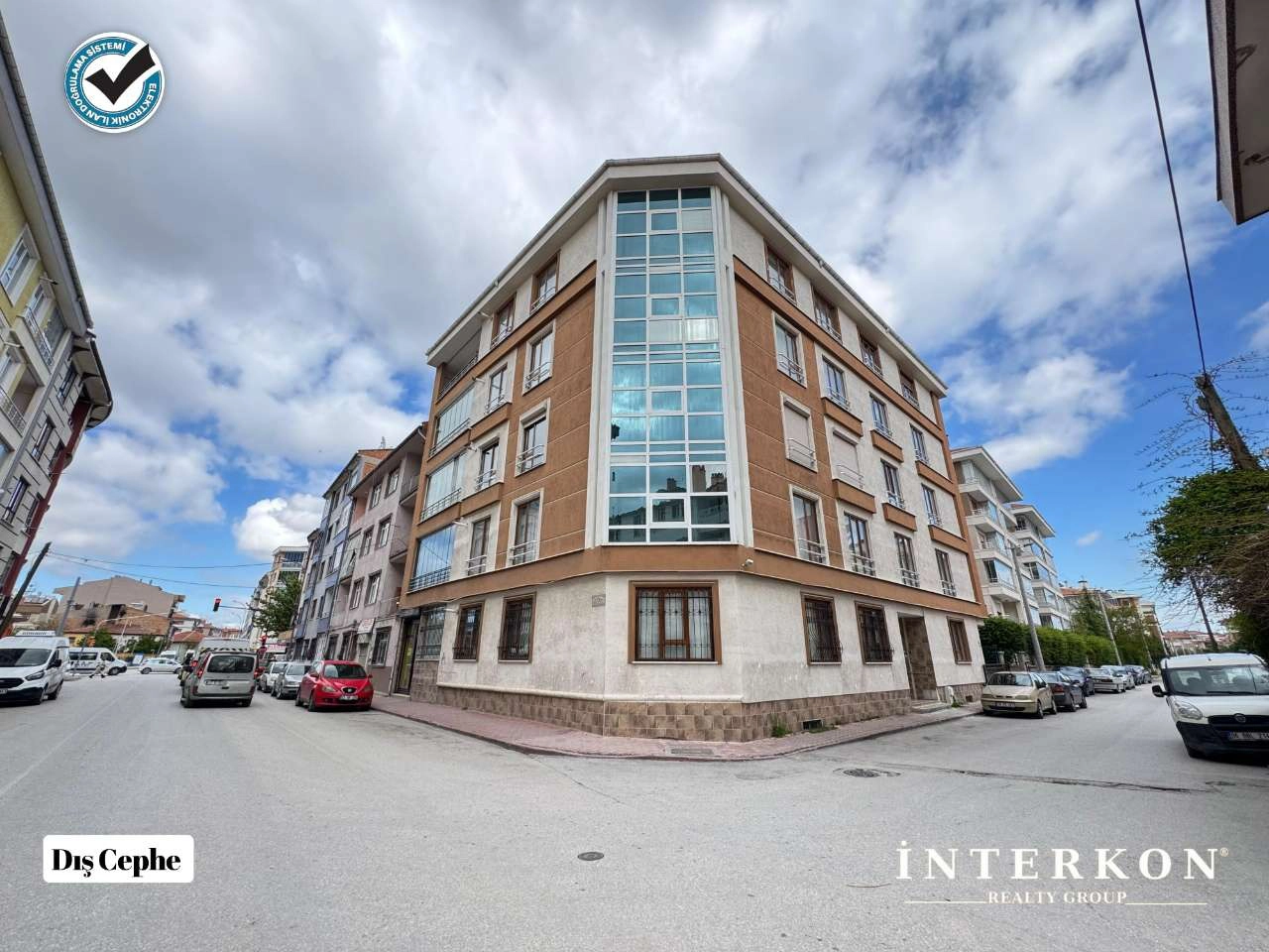 ENN TEPE AVM ARKASI 4+1 SATILIK GENİŞ DAİRE!
