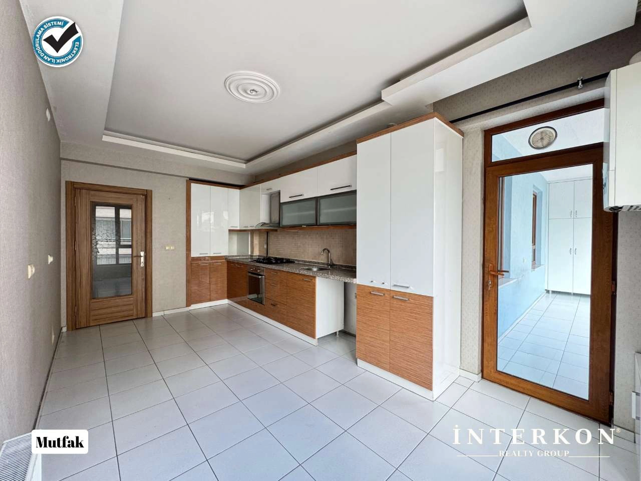 ENN TEPE AVM ARKASI 4+1 SATILIK GENİŞ DAİRE!