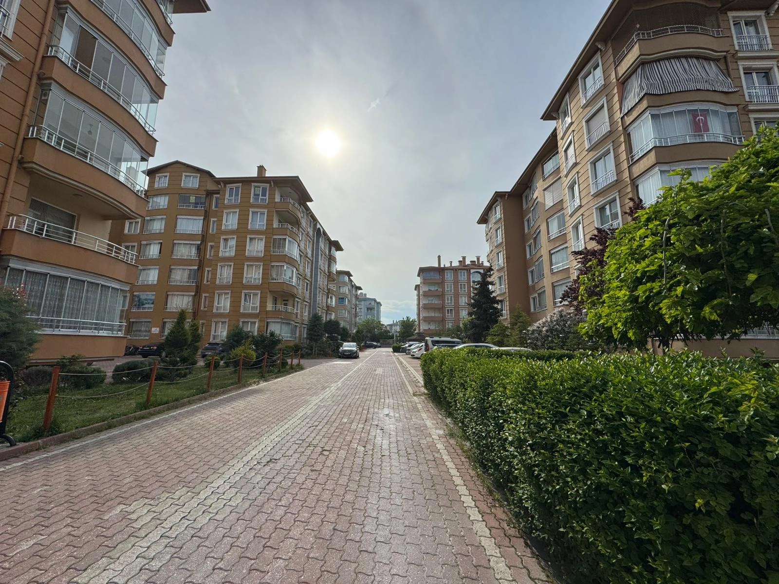 KARATAY ÜNİVERSİTESİ KARŞISI AKKONAK SİTESİ 3+1 KİRALIK DAİRE!