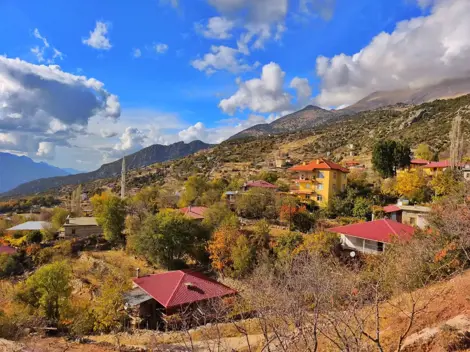 AKYARI  MAHALLESİ STRESTEN UZAK 187 m² SATILIK BAHÇE! - photo 3