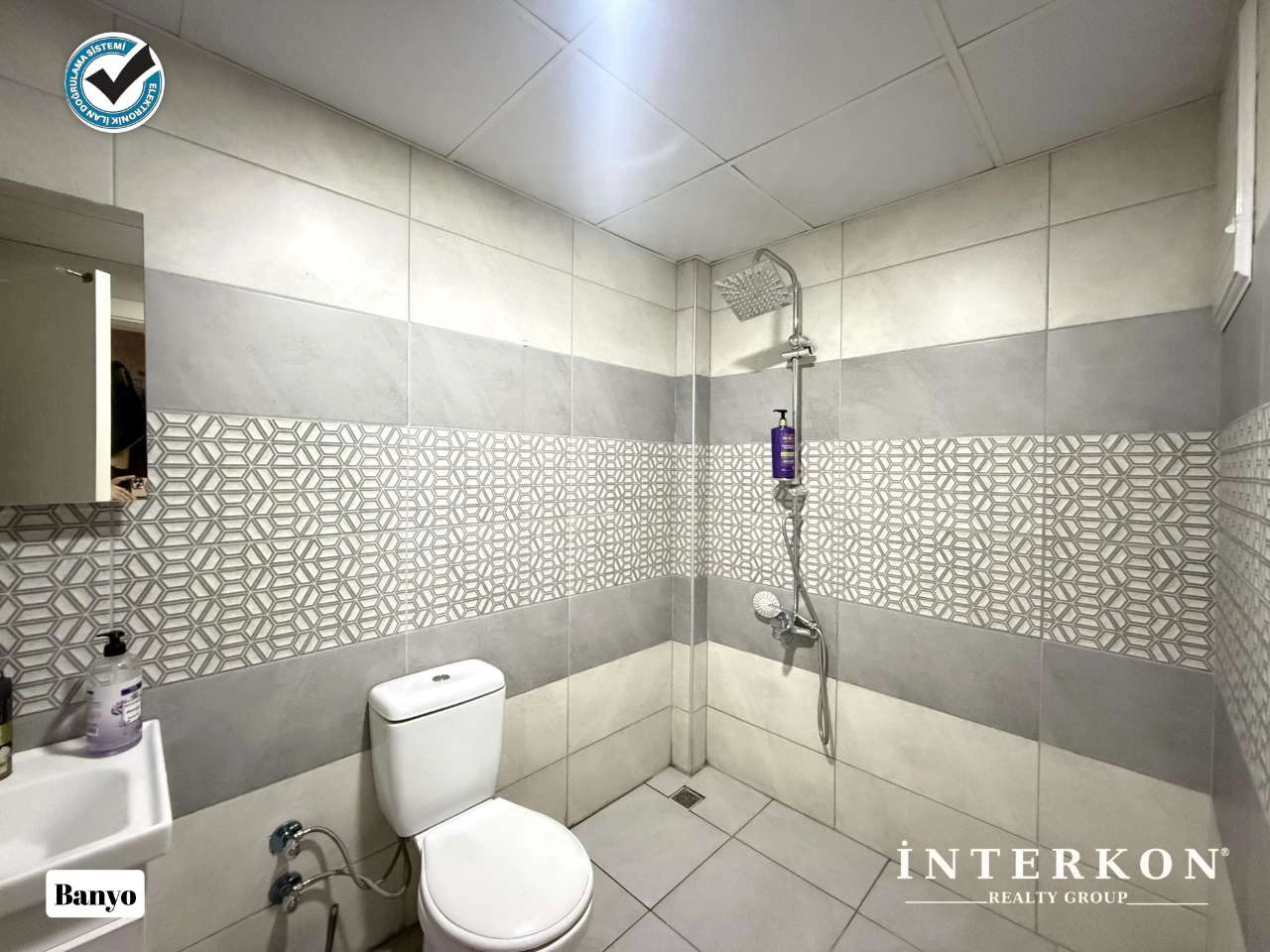 FETİH CADDESİ ÜZERİ ANA CADDE CEPHELİ MERKEZİ KONUMDA 2+1 ARA KAT SATILIK DAİRE!