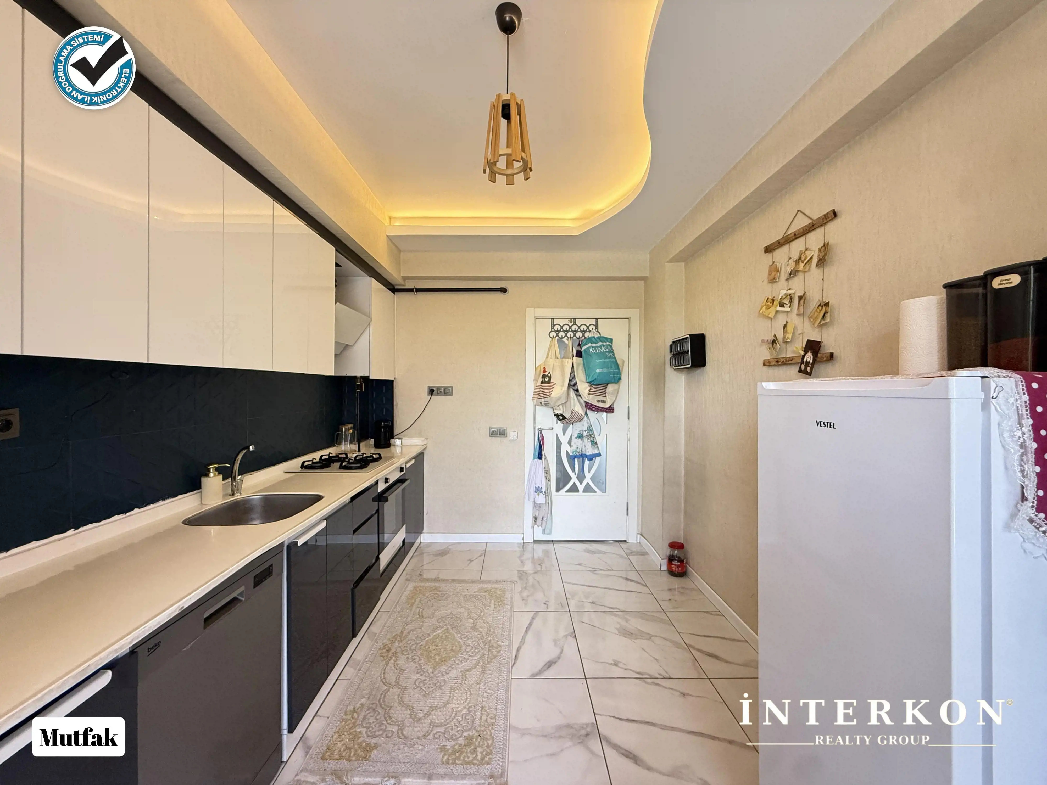 FETİH CADDESİ ÜZERİ ANA CADDE CEPHELİ MERKEZİ KONUMDA 2+1 ARA KAT SATILIK DAİRE!