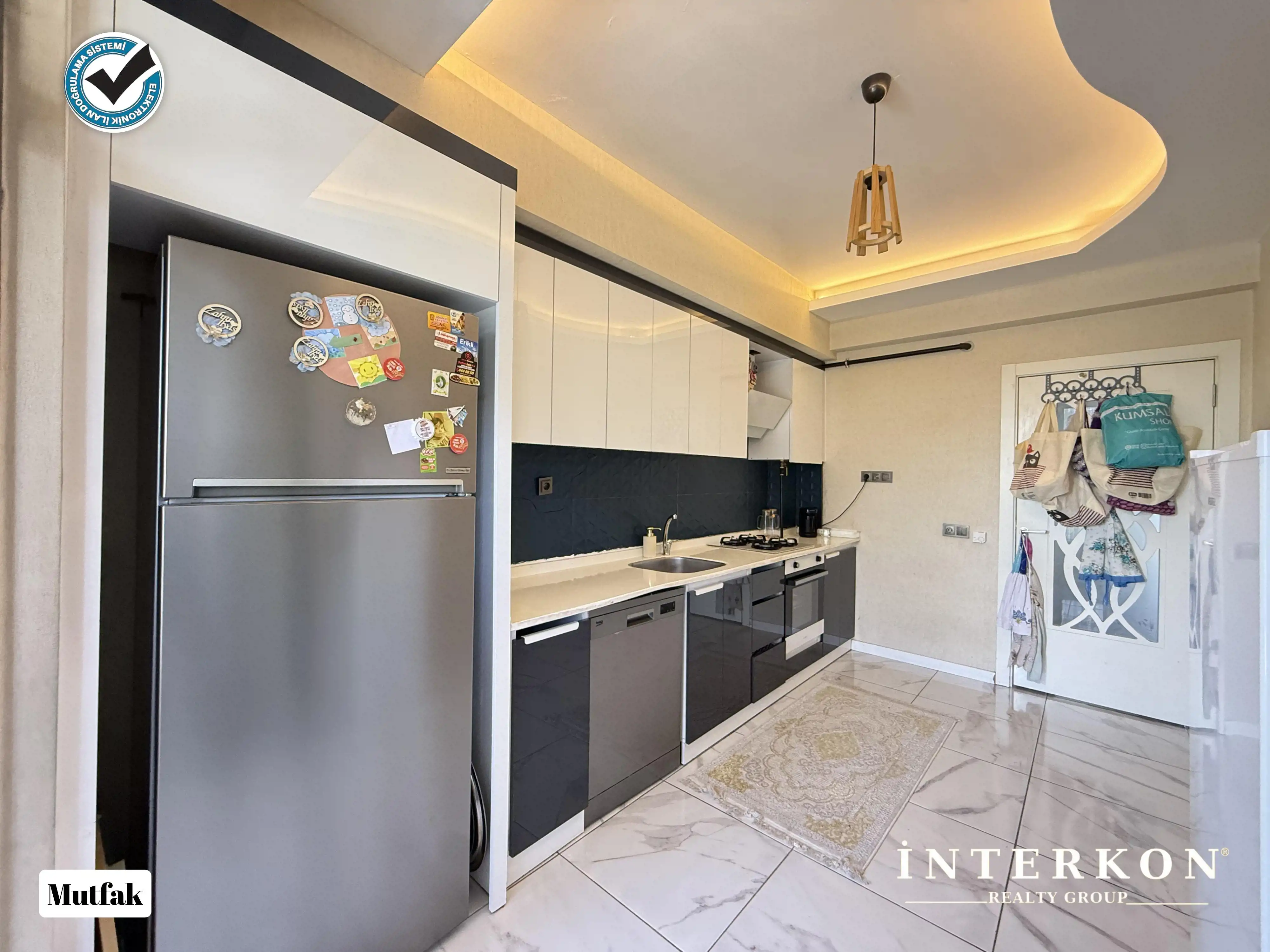 FETİH CADDESİ ÜZERİ ANA CADDE CEPHELİ MERKEZİ KONUMDA 2+1 ARA KAT SATILIK DAİRE!
