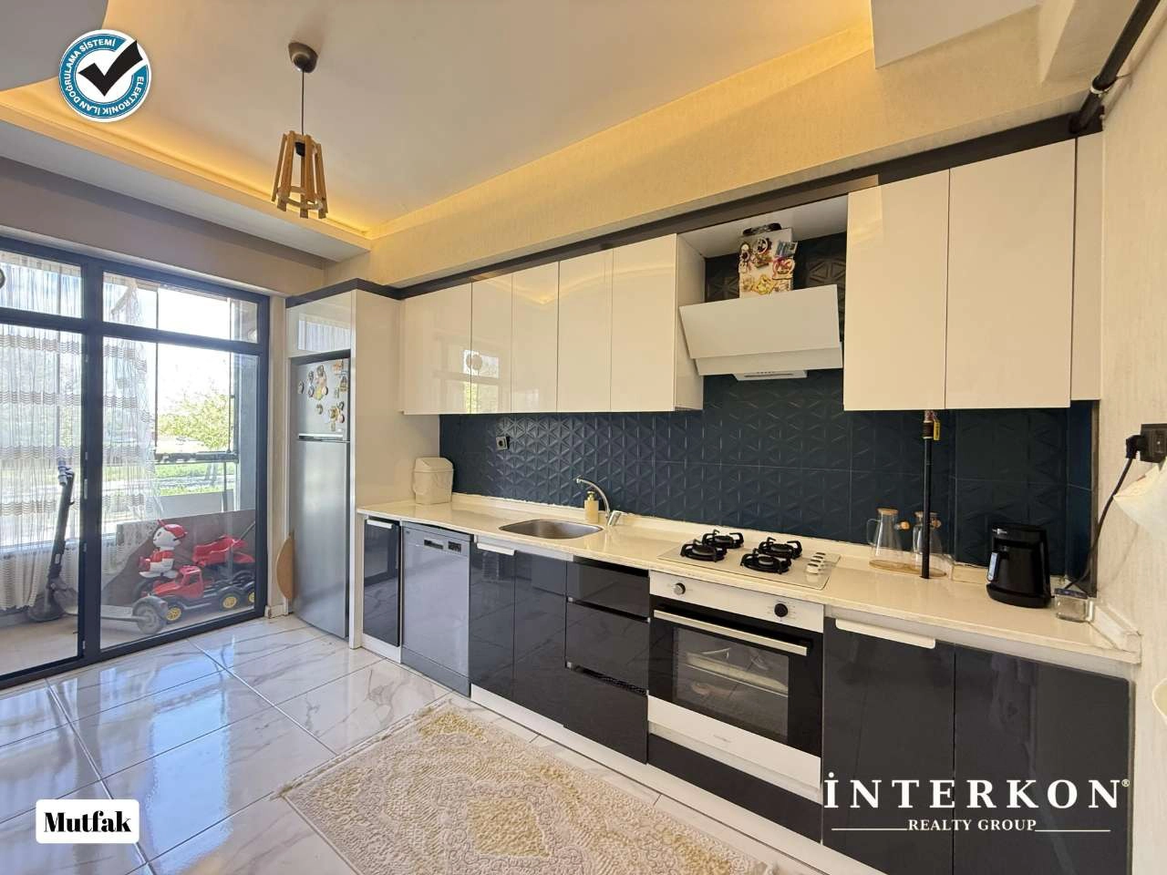 FETİH CADDESİ ÜZERİ ANA CADDE CEPHELİ MERKEZİ KONUMDA 2+1 ARA KAT SATILIK DAİRE!