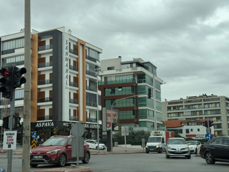 Meram Yaka Alavardı Neighborhood 3+1 Well-Maintained Apartment for Rent! - photo 3