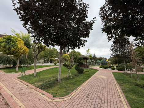 Meram Yaka Alavardı Neighborhood 3+1 Well-Maintained Apartment for Rent! - photo 2